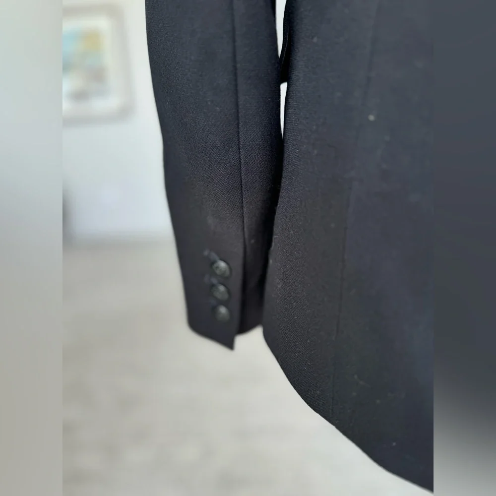 J. Crew Black Button Tailored Blazer 2 Small Sport Coat Wool Blend Jacket pocket